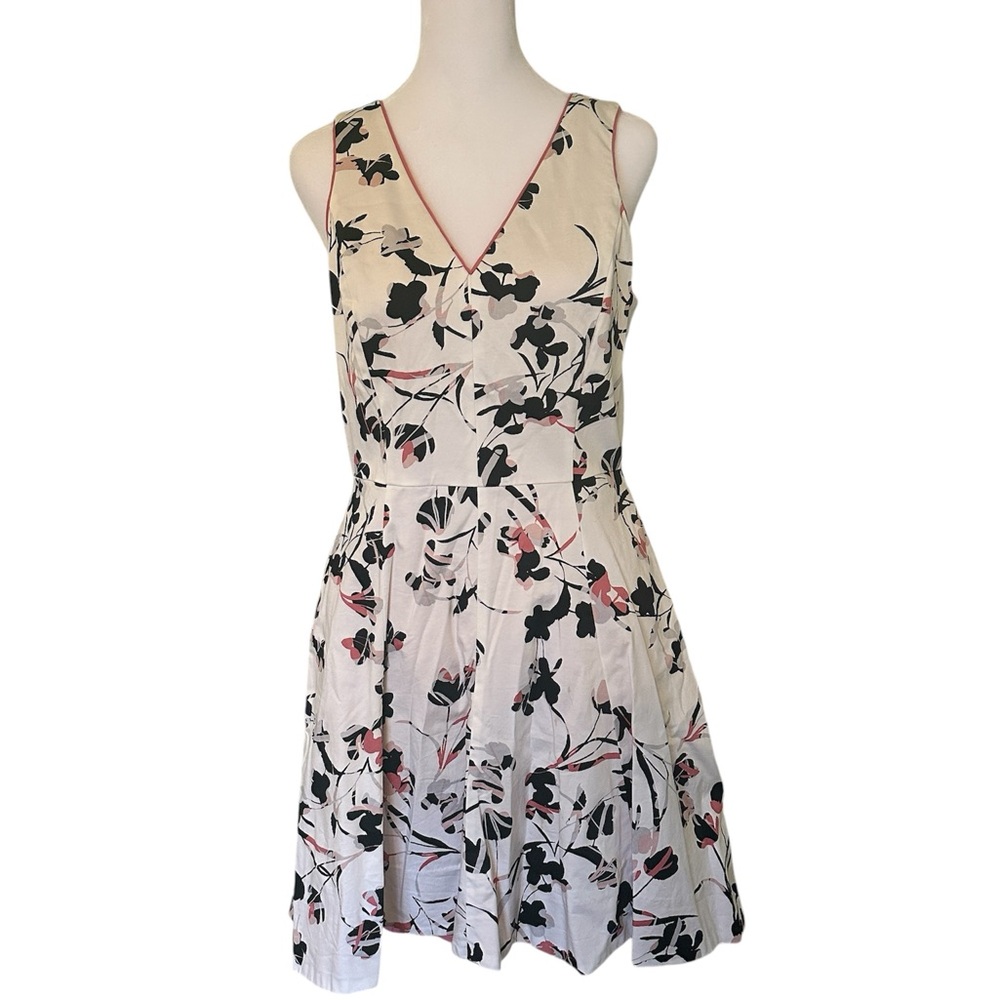 White House Black Market Floral Fit and Flare Dress